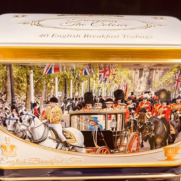 🇬🇧 QUEEN ELIZABETH II TROOPING THE COLOUR - ENGLISH BREAKFAST TEA
40 TEABAGS ✨ - Picture 9 of 12